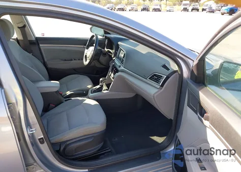 2017 Hyundai Elantra Se z USA, uszkodzony, nr VIN 5NPD84LF7HH080526